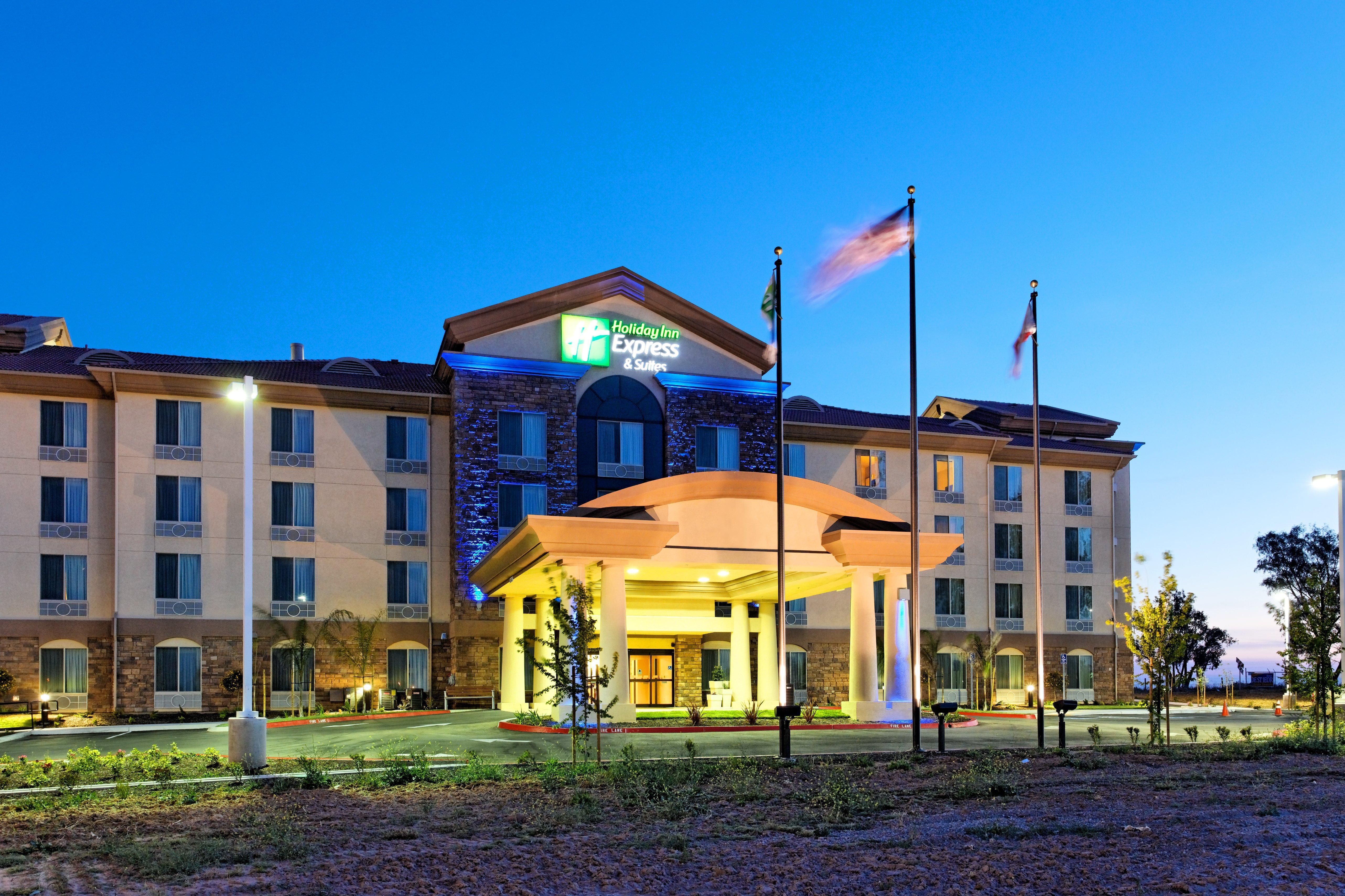 Holiday Inn Express Fresno Northwest - Herndon, An Ihg Hotel Exterior photo